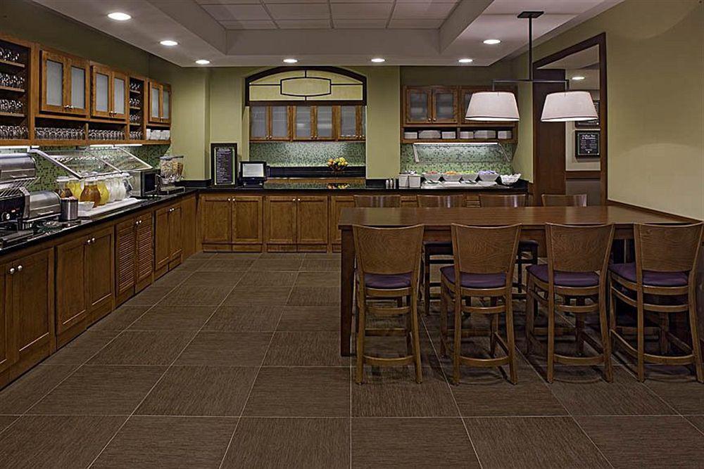 Hyatt Place Milwaukee Airport Restoran fotoğraf